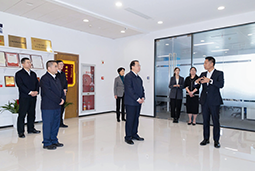 龚正市长走访服务维多利亚老品牌VIC国际等重点企业，真心实意为企解忧、助企增利、促企开展